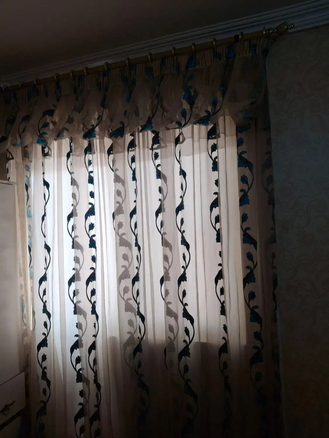 سلام پرده در حد نو طول ۲۷۰ و عرض ۵ متر|پرده، رانر، رومیزی|بندرعباس, |دیوار