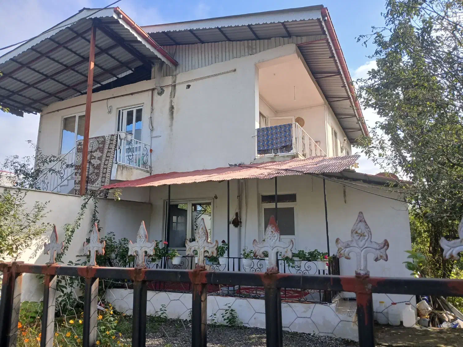 خانه ویلایی دوطبقه روی کرسی|فروش خانه و ویلا|آستارا, |دیوار