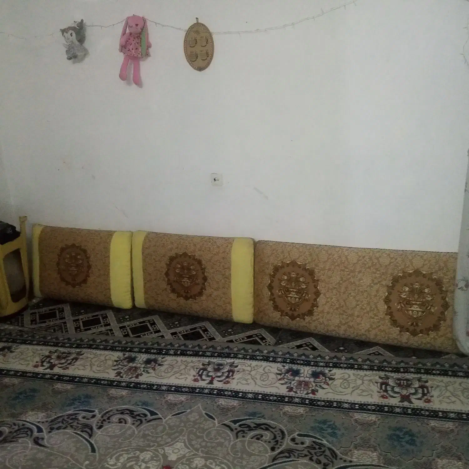 پشتی|پشتی|ایلام, |دیوار