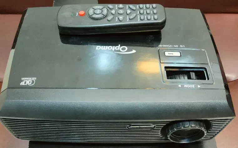 ویدئو پرژکتورoptoma|تلویزیون و پروژکتور|تهران, دستغیب|دیوار