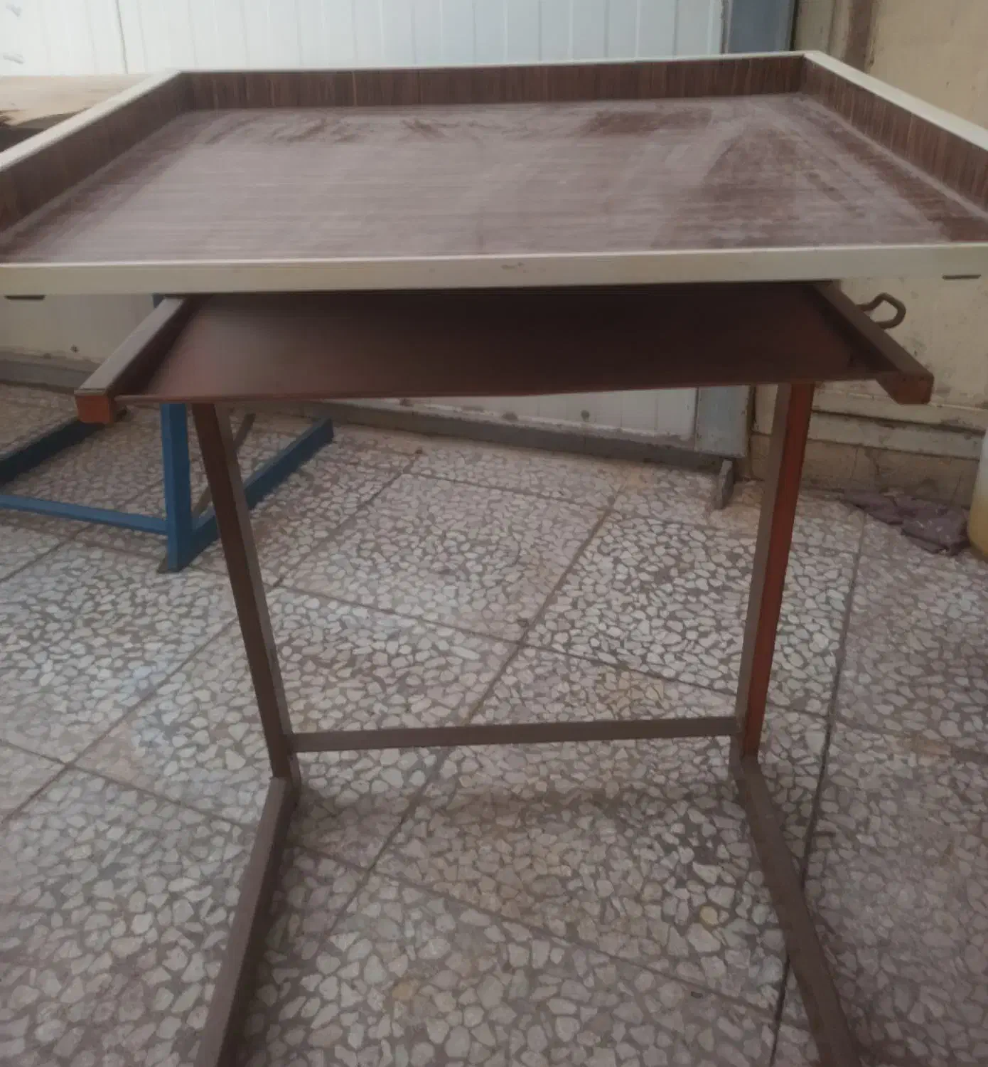 دو عدد میز تحریر نوجوان|میز تحریر و کامپیوتر|بم, |دیوار