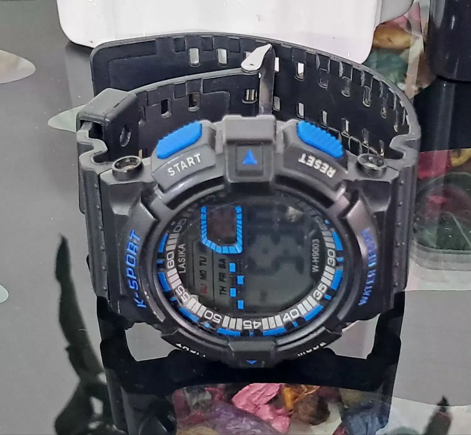 ساعت مچی|ساعت|رشت, چله خانه|دیوار