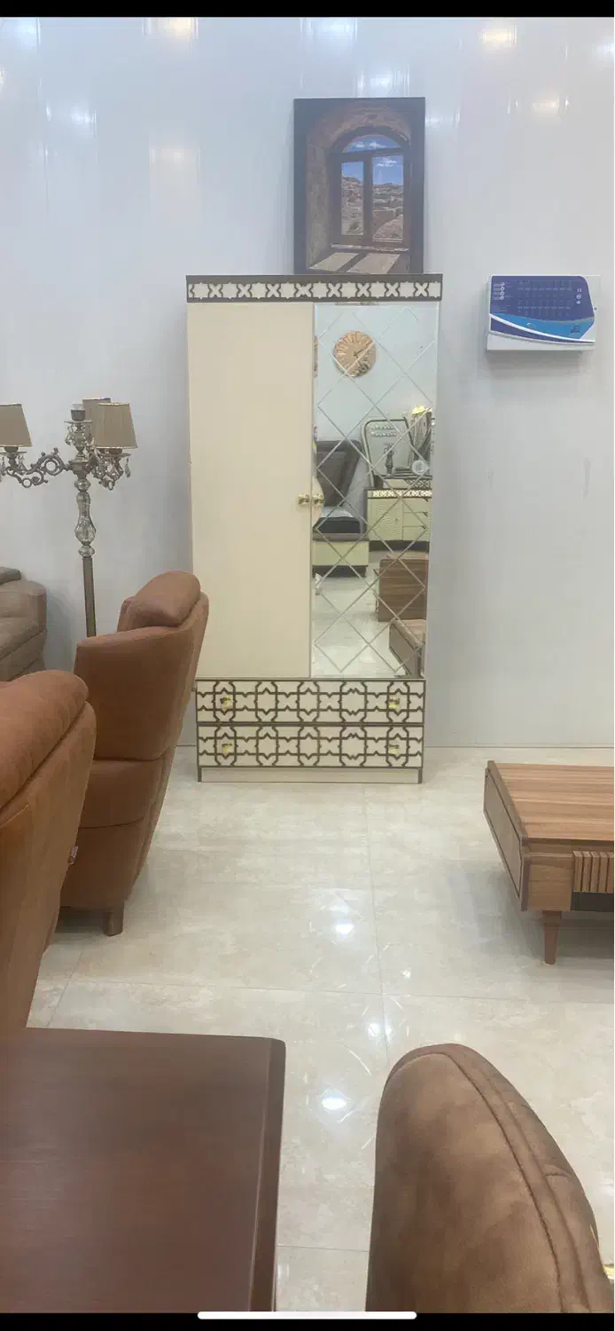 کلیه وسایل منزل بفروش میرسد بدلیل جابجایی|مبلمان خانگی و میز عسلی|زابل, |دیوار