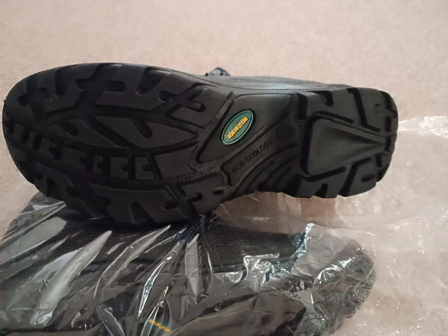 کفش ایمنی کار|کیف، کفش، کمربند|ایلام, |دیوار