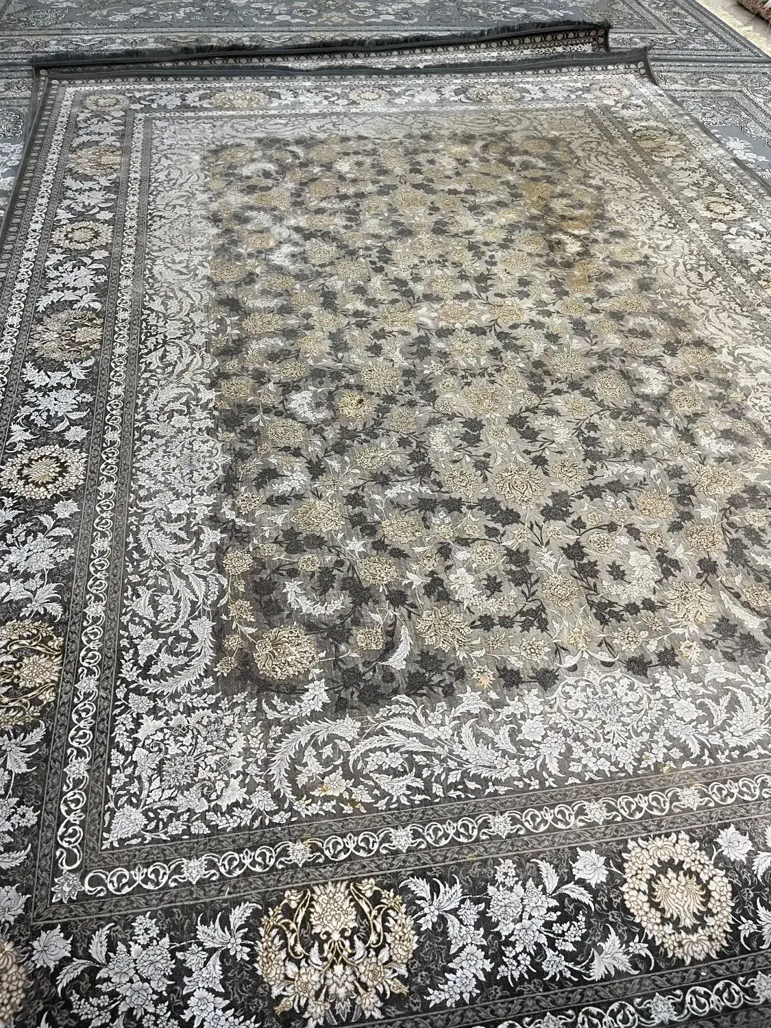 فرش ۹ متری ۱۲۰۰ شانه۳۶۰۰تراکم۸رنگ|فرش|پاکدشت, پاکدشت (مامازند)|دیوار