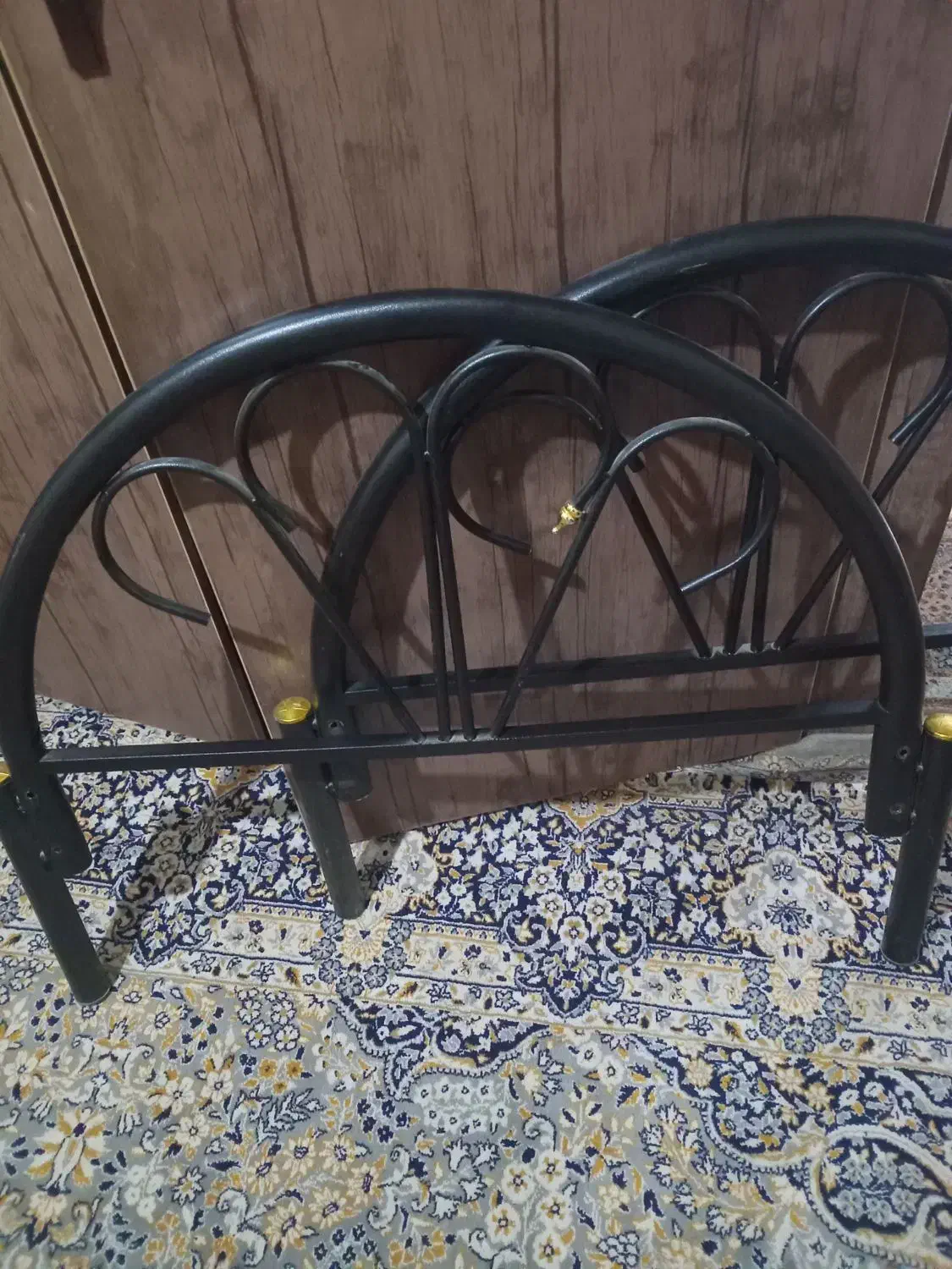 تخت تک نفره|تخت و سرویس خواب|شاهین‌شهر, ۹ دی|دیوار