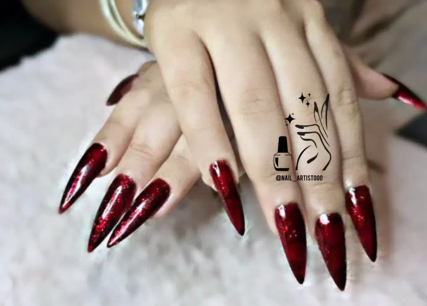 کاشت ناخن رایگان|خدمات آرایشگری و زیبایی|مشهد, تربیت (صدف)|دیوار