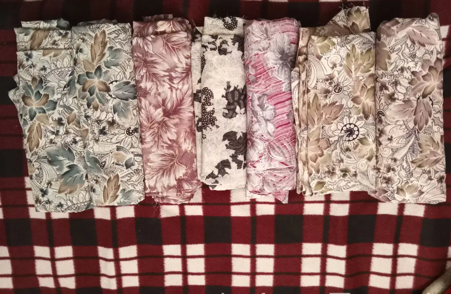 پارچه چادری و چادر دوخته شده وروسری|لباس|پرند, فاز ۱|دیوار