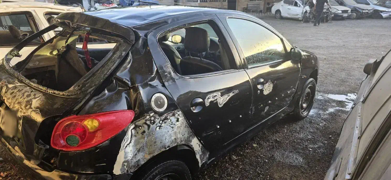 پژو ۲۰۶ مدل ۸۰ تصادفی چپی روشن حرکت|خودرو سواری و وانت|کرج, شهر صنعتی|دیوار