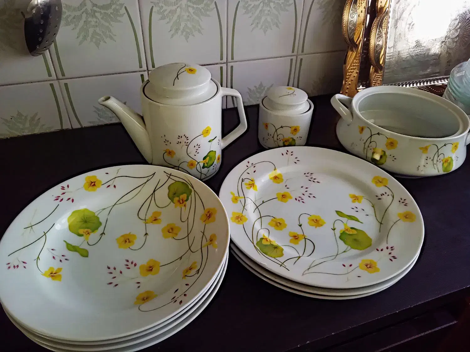 وسایل اسپزخانه|ظروف سرو و پذیرایی|یزد, |دیوار