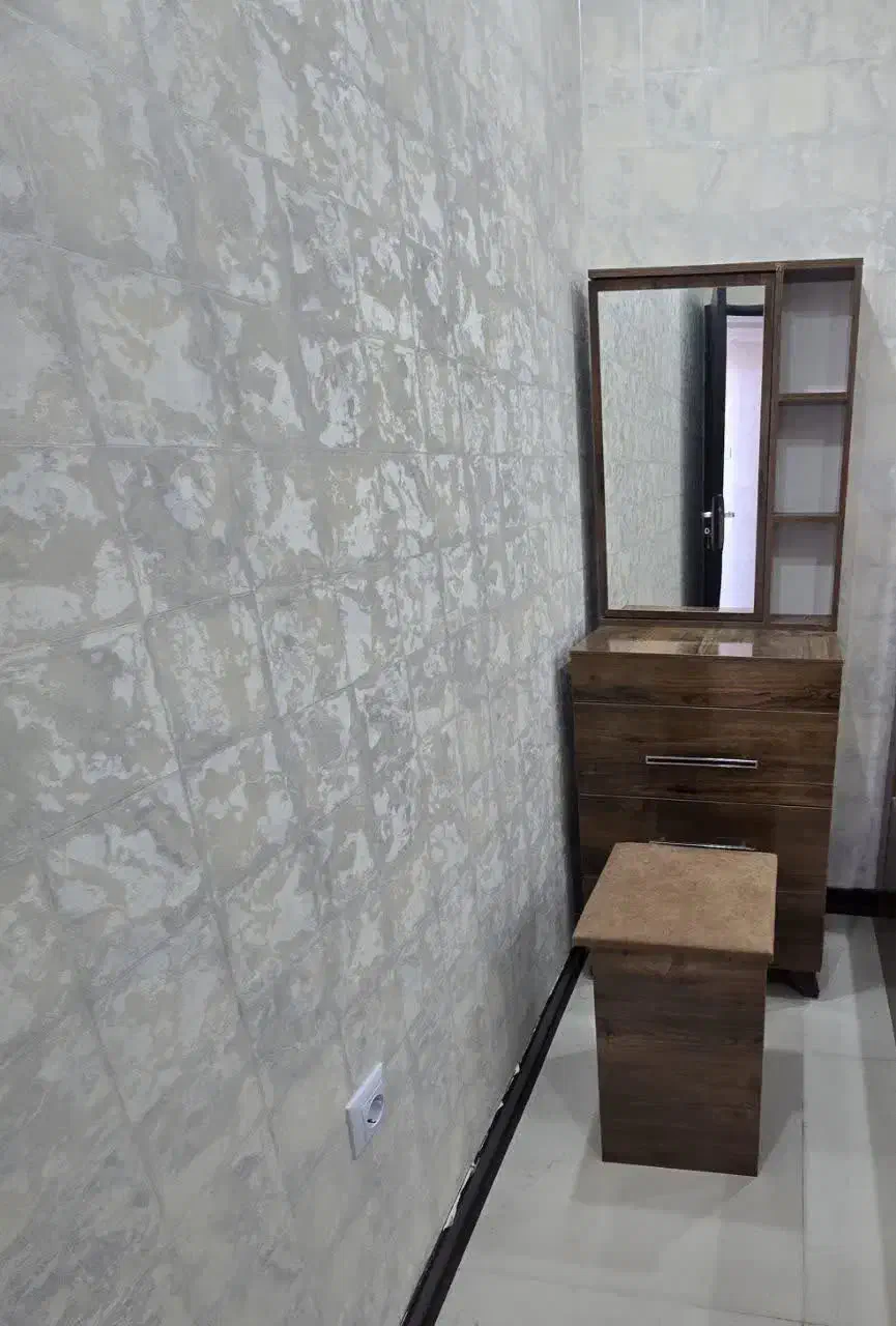 میز ارایش با صندلی  و جاکفشی وتختخواب|جاکفشی، کمد، دراور|لنجان, |دیوار