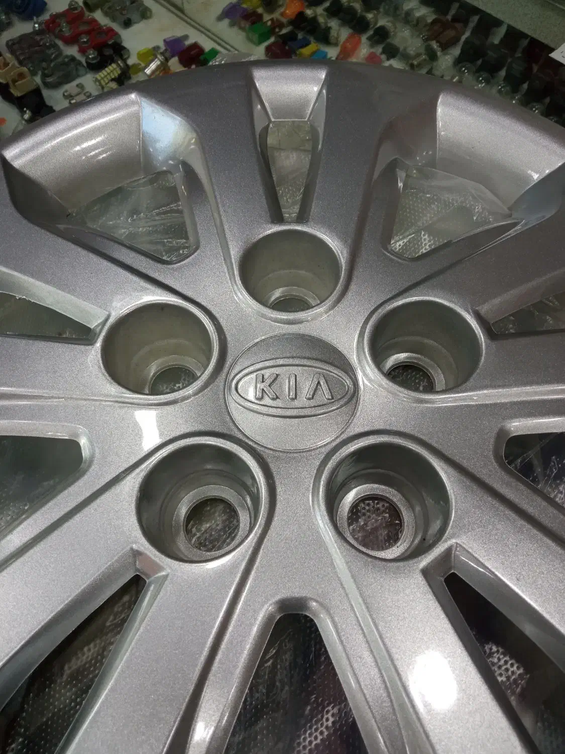 قالپاق کیا سراتو|قطعات یدکی و لوازم جانبی|قشم, |دیوار