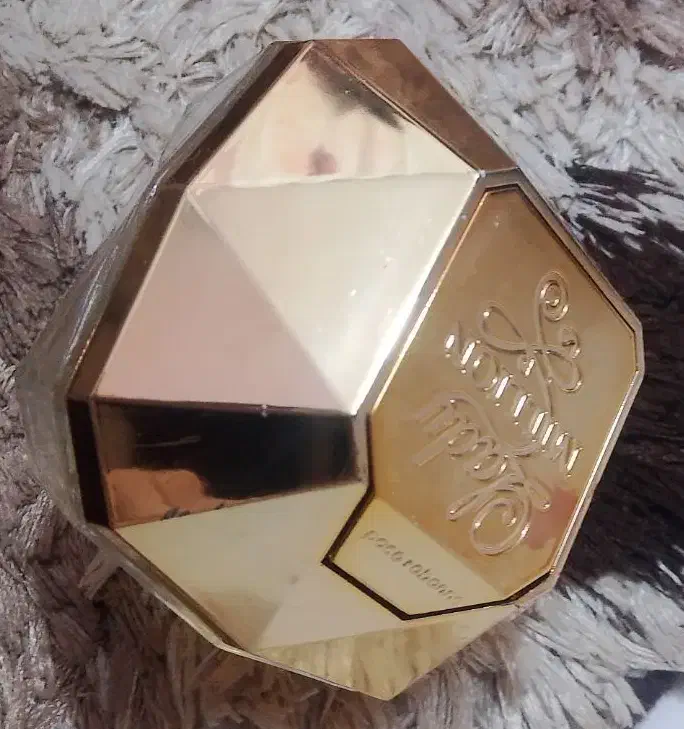 ادکلن لیدی میلیون|آرایشی، بهداشتی، درمانی|ری, تقی آباد|دیوار