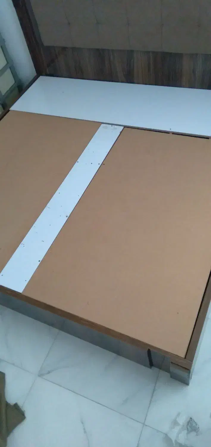 تخت دو نفره ۲×۲ ملکه|تخت و سرویس خواب|بندر انزلی, امامزاده|دیوار