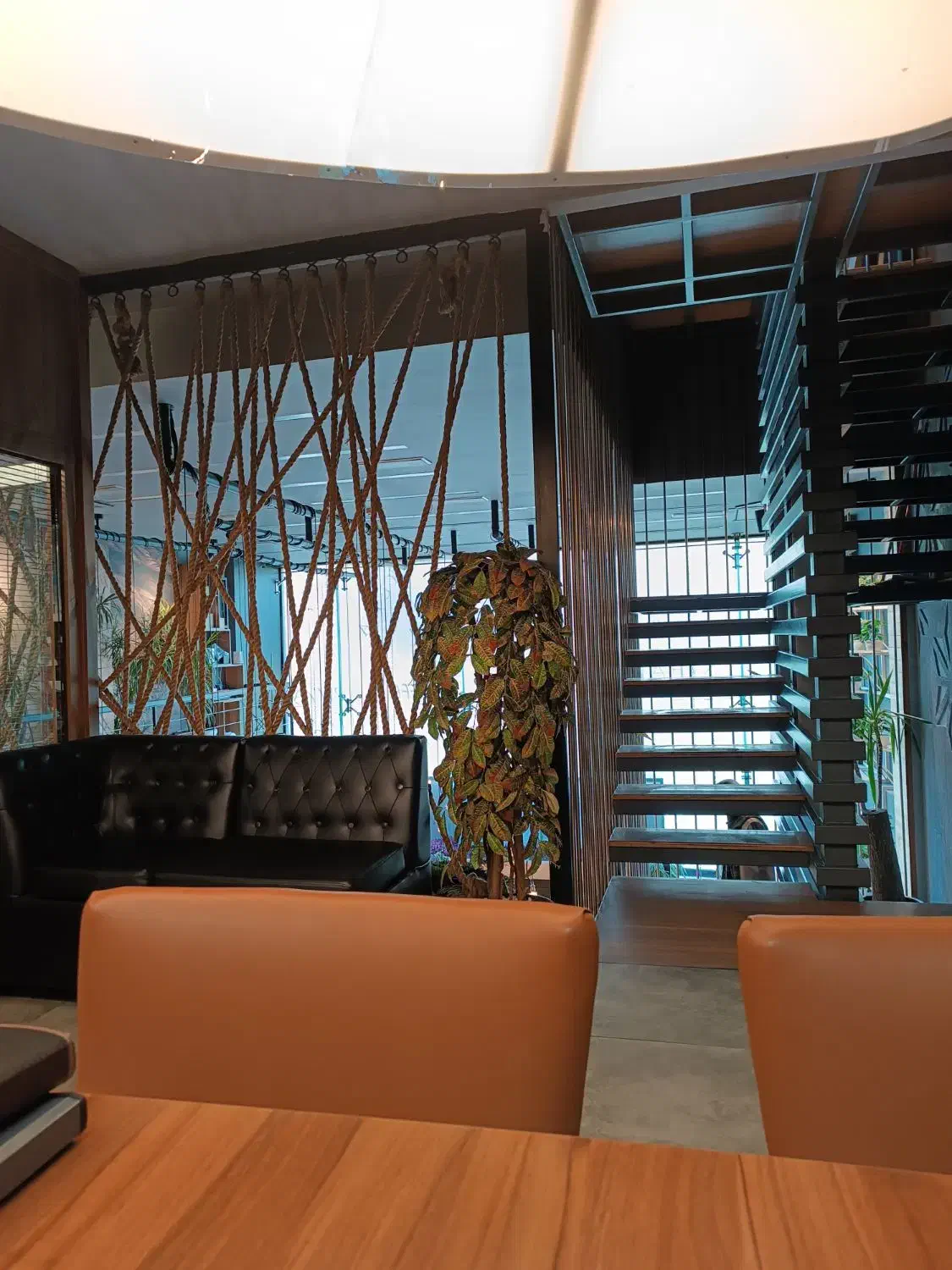 کمک اشپز/ ۲ نفر ایرانی/ 2نفر فرنگی|استخدام خدمات فروشگاه و رستوران|تهران, نیلوفر|دیوار