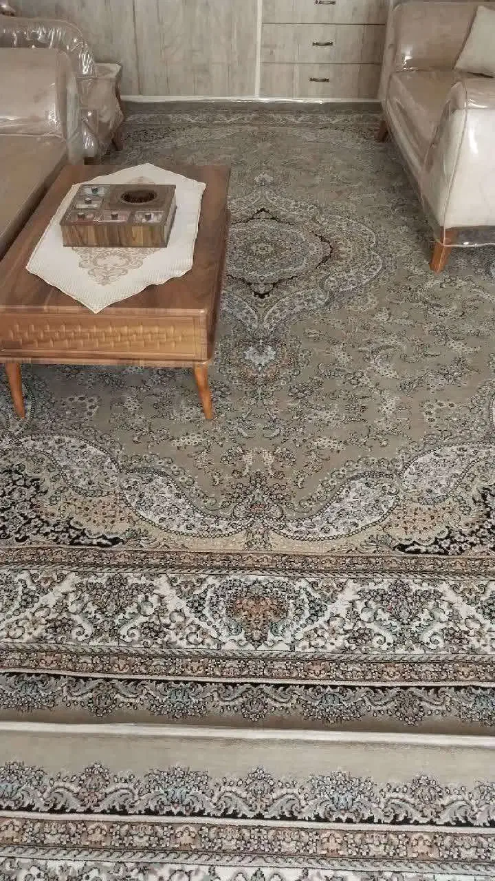 فروش لوازم خانه بخاری فرش رادیو کمد بوفه و ...|فرش|گلستان (تهران), |دیوار