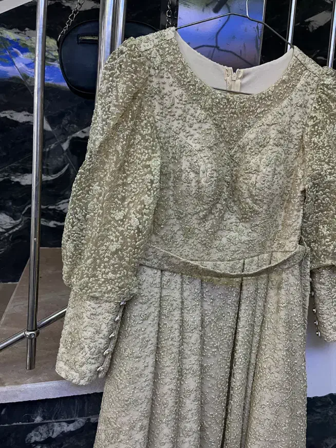 لباس مجلسی|لباس|سبزوار, سیادتی|دیوار