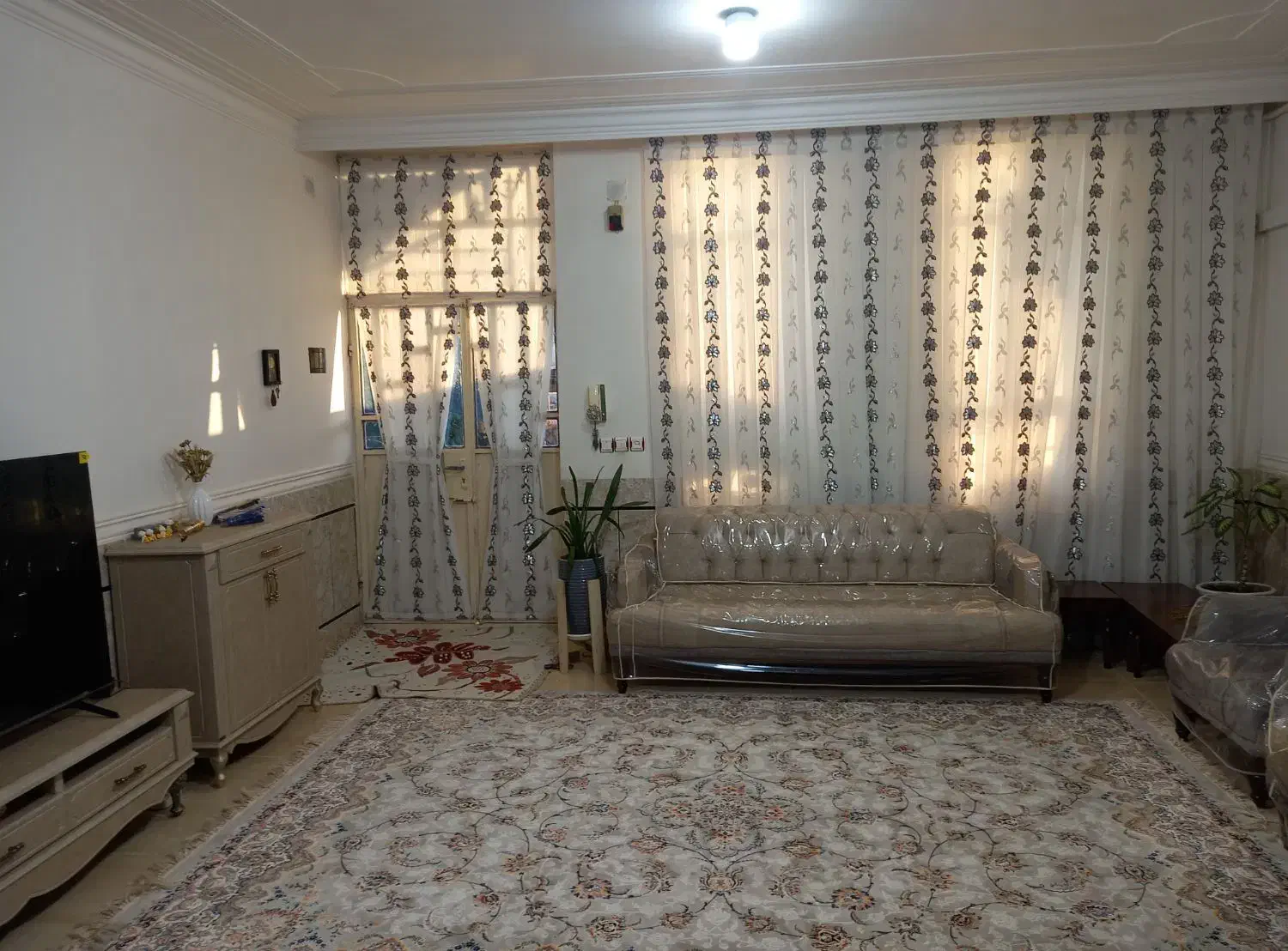 فروش منزل ویلایی زرین اباد|فروش خانه و ویلا|زرین آباد, |دیوار