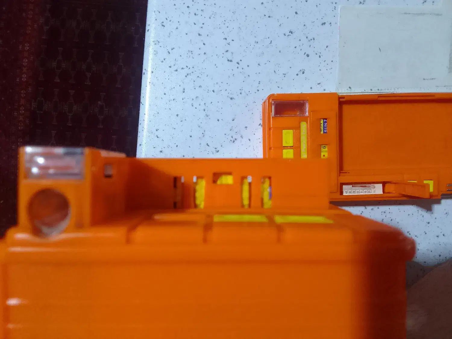 دو عدد جامدادی کتابی با طرح بآب اسفنجی|لوازم التحریر|بابل, |دیوار