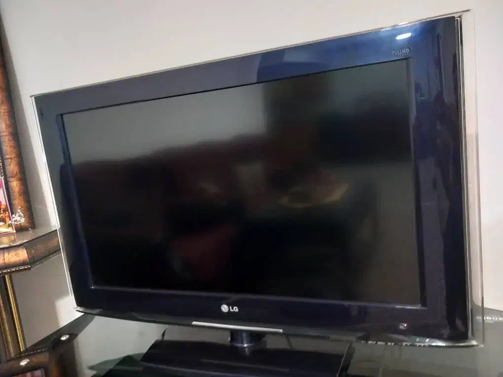 تلویزیون ال جی|تلویزیون و پروژکتور|اندیشه, اندیشه فاز ۱|دیوار