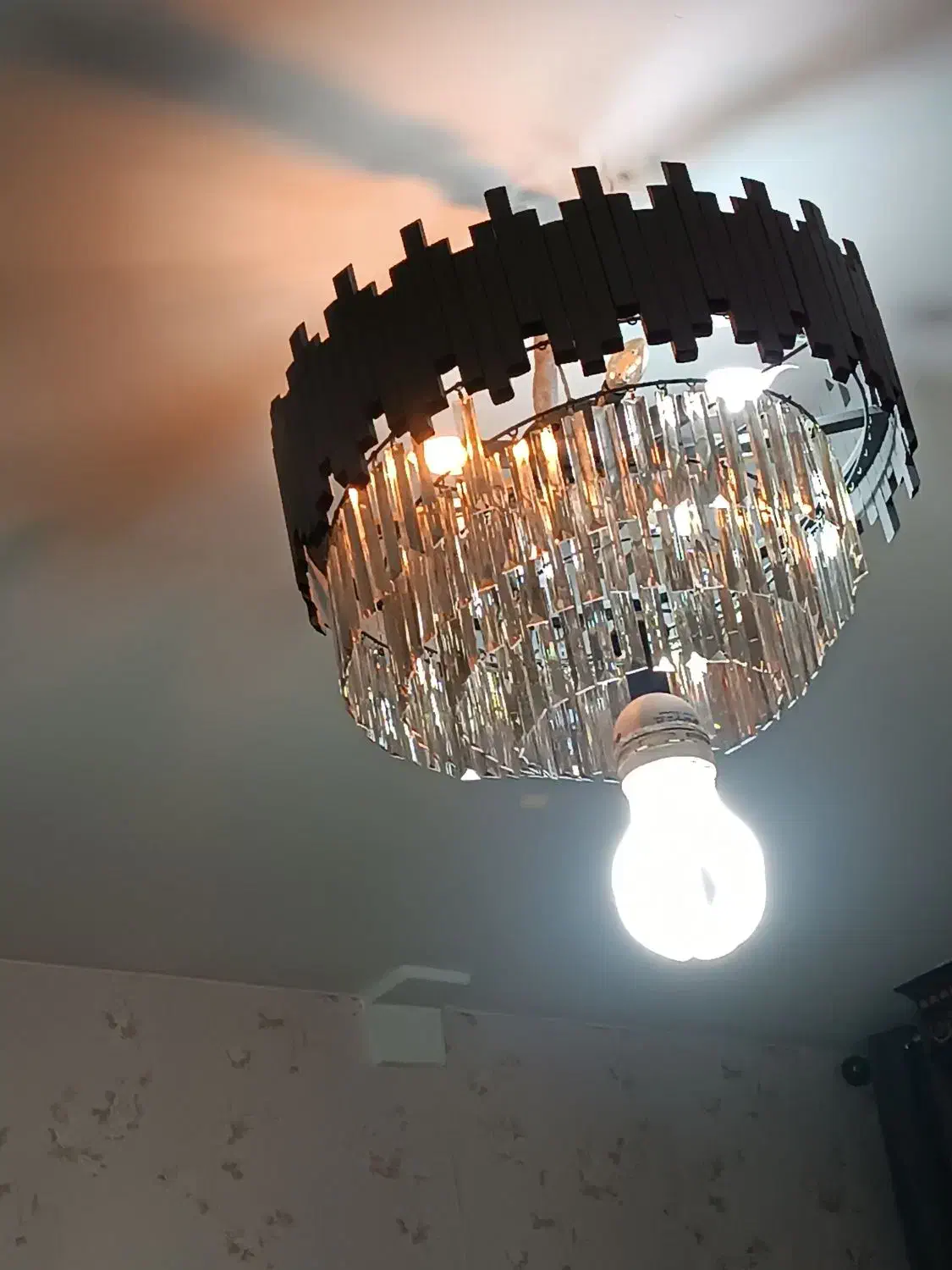 لوستر|لوستر و چراغ آویز|پاکدشت, پاکدشت (مامازند)|دیوار