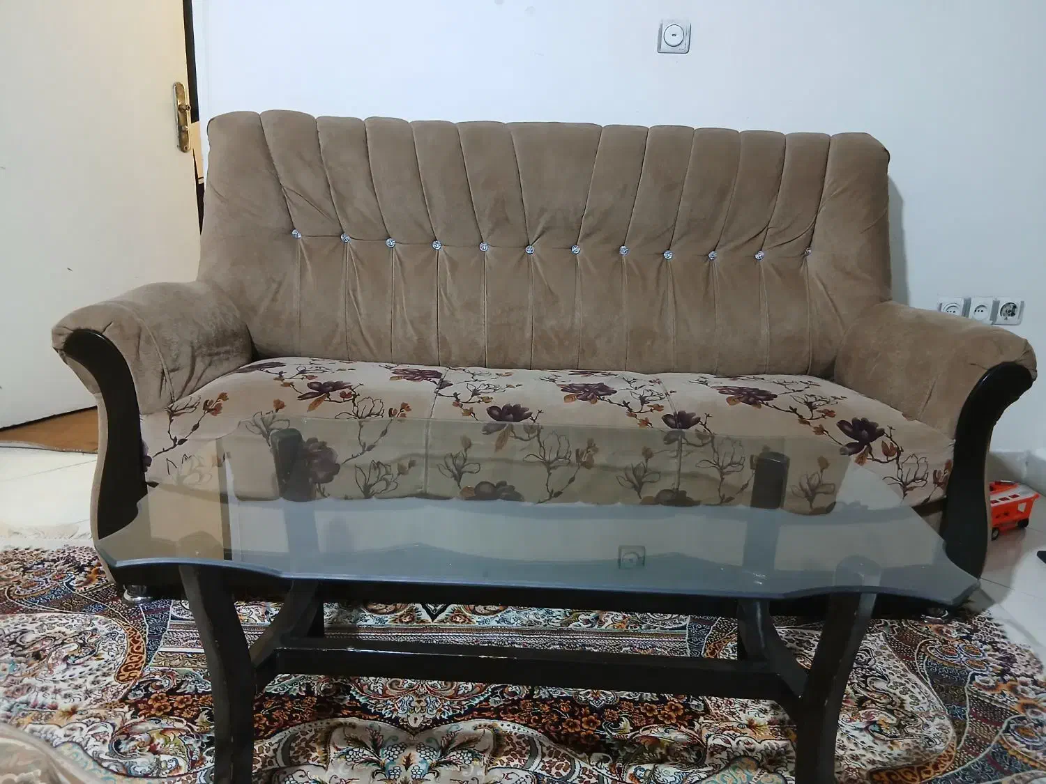 مبل راحتی|مبلمان خانگی و میز عسلی|تهران, دولاب|دیوار