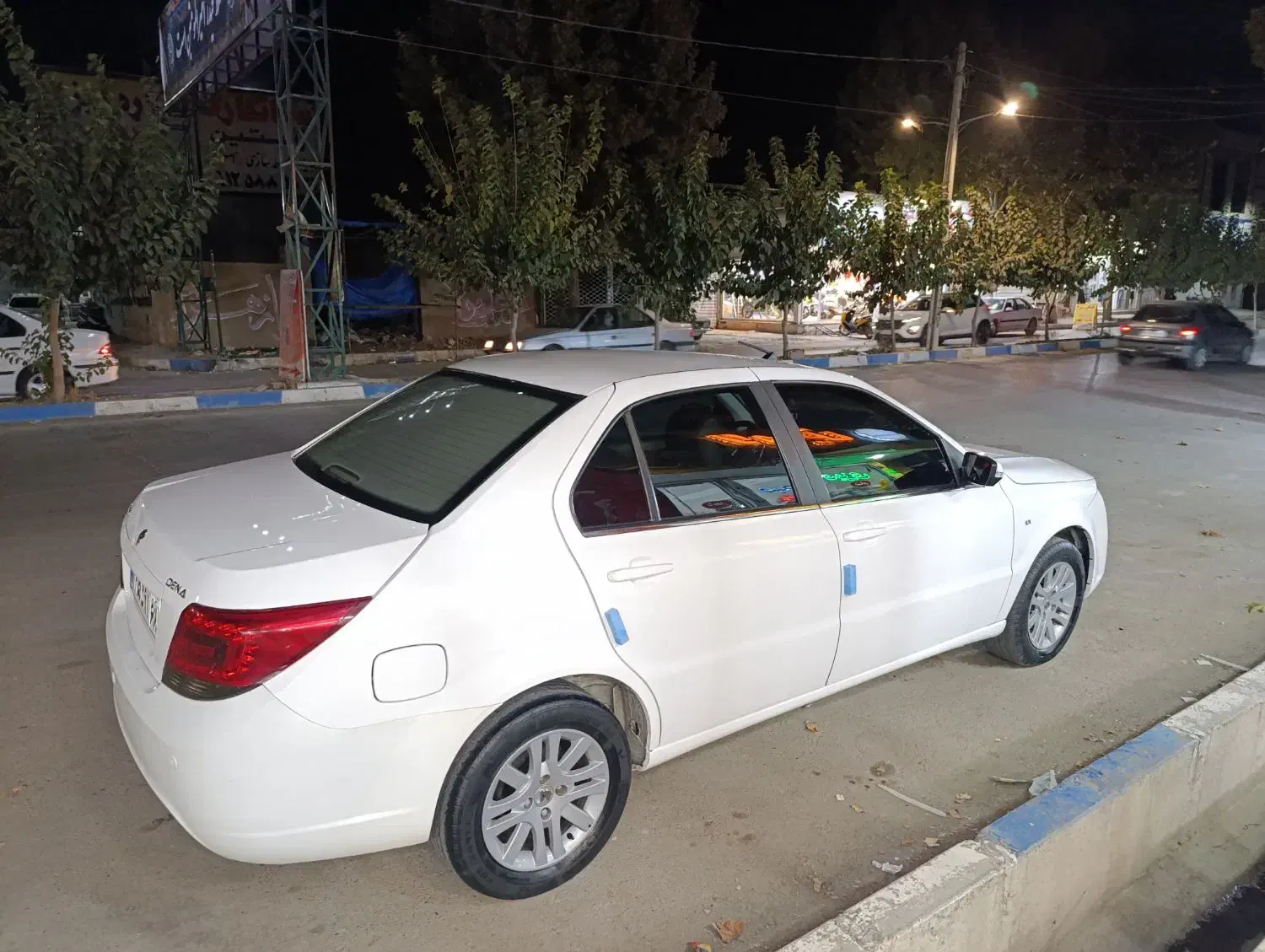 دنا معمولی تیپ 1مدل 98|خودرو سواری و وانت|چهارباغ, |دیوار