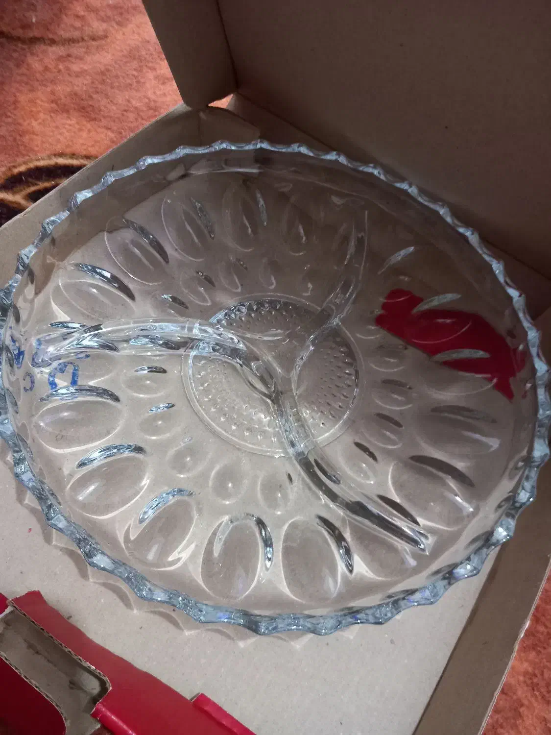 ظروف شیشه ای|ظروف سرو و پذیرایی|رباط‌کریم, رباط‌کریم|دیوار