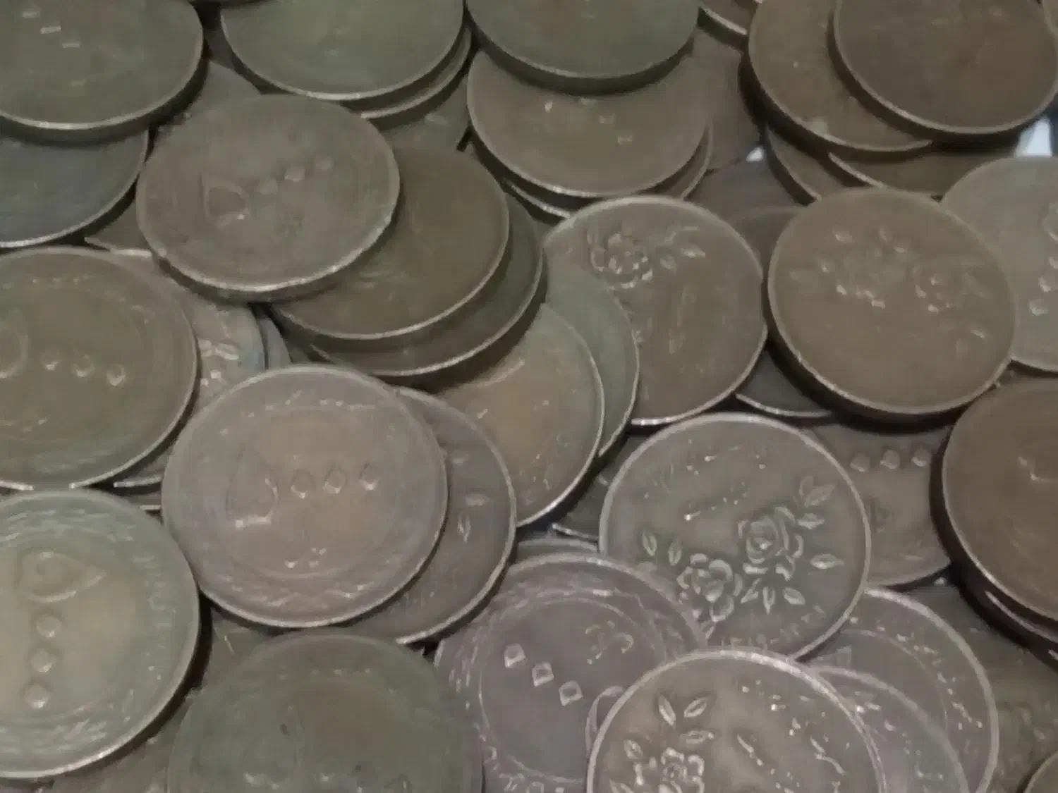 سکه کلکسیونی و کمیاب  ۵۰۰ تومانی وحدت مسی و|کلکسیون سکه، تمبر، اسکناس|تهران, استاد معین|دیوار