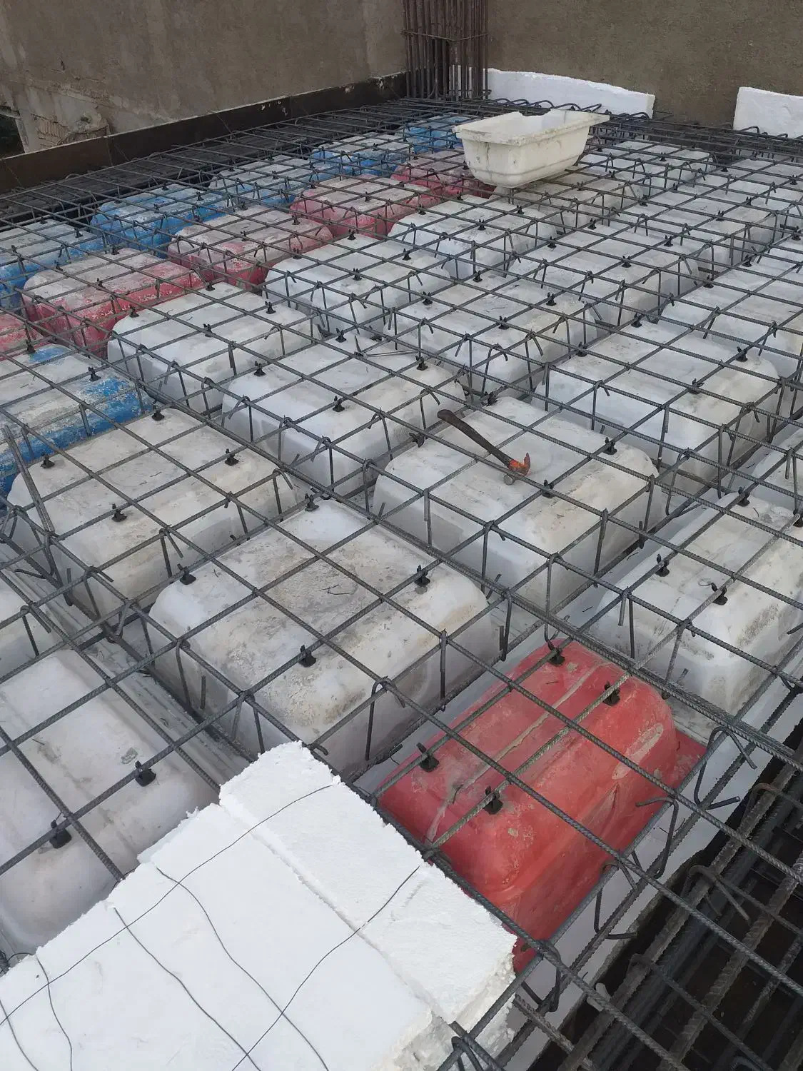 استخدام آرماتوربند|استخدام معماری، عمران و ساختمانی|اندیشه, اندیشه فاز ۴|دیوار