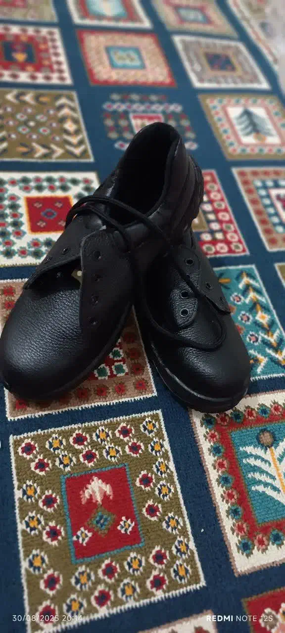 سه جفت کفش سایز 43و42به فروش میرسد ک|کیف، کفش، کمربند|مشکین‌دشت, |دیوار