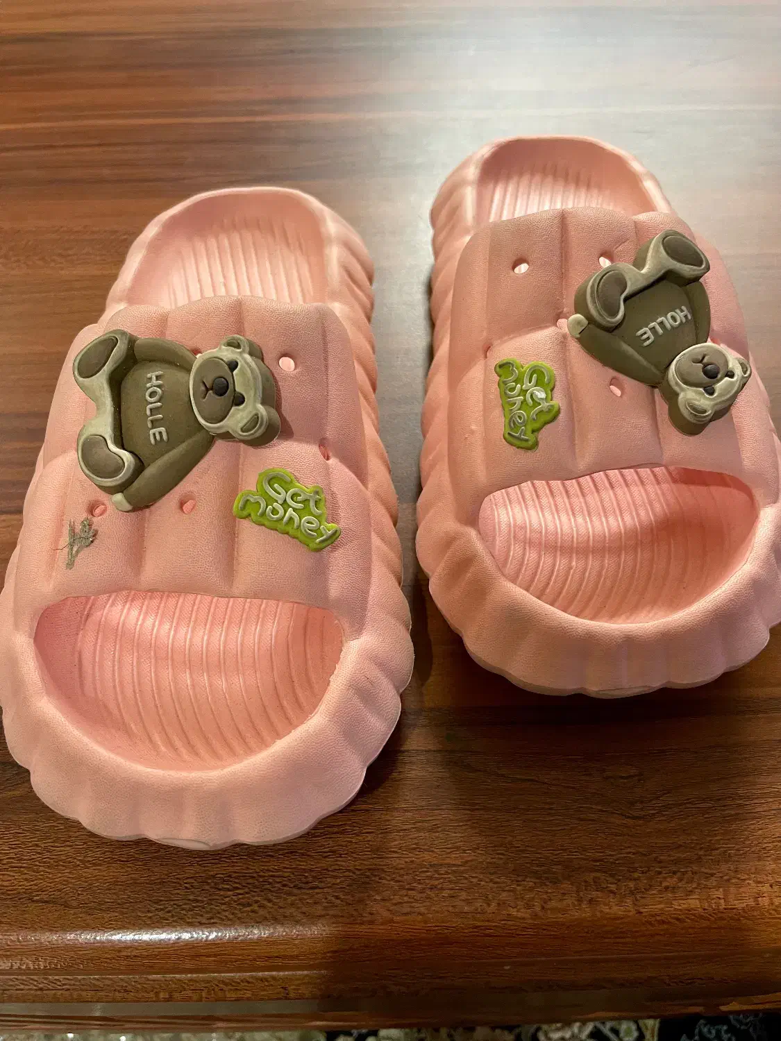 دمپایی عروسکی|کیف، کفش، کمربند|ارومیه, |دیوار