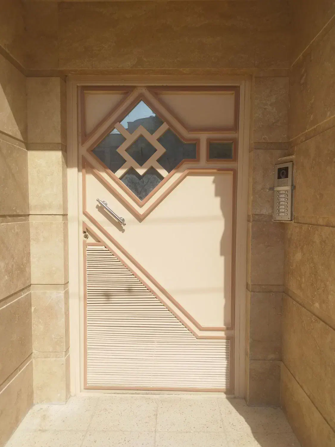 نقاشی و دکوراسیون ساختمان گروه نقاشان کرمانشاه|خدمات پیشه و مهارت|کرمانشاه, |دیوار