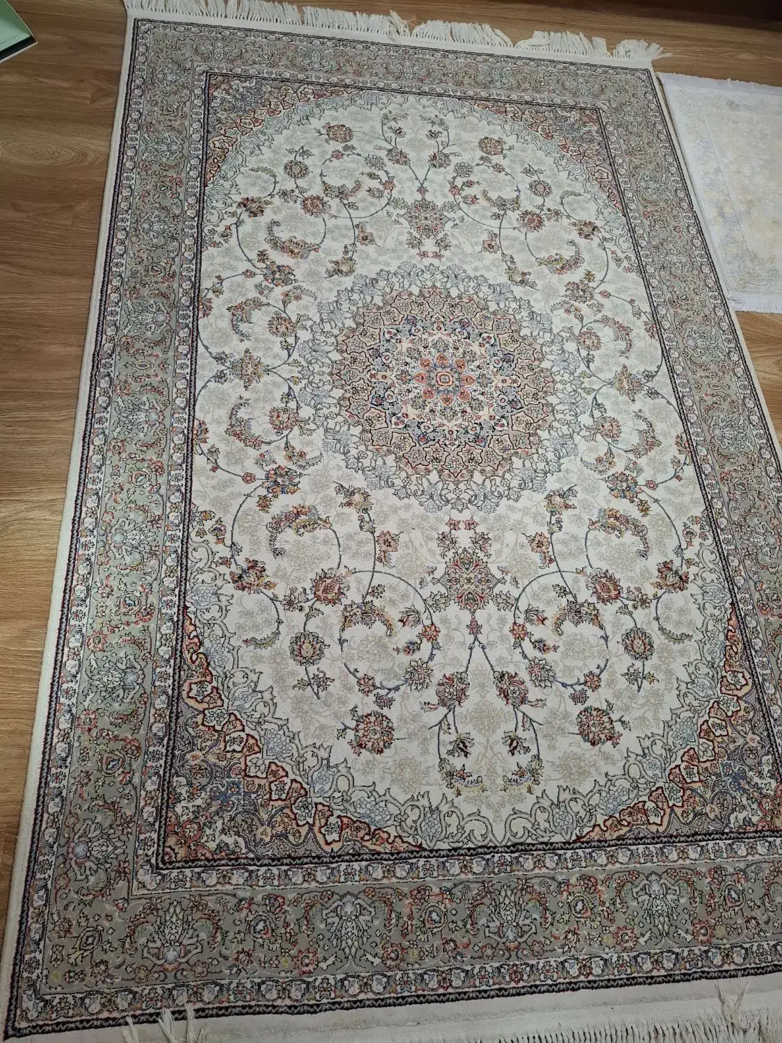 یک تخته فرش 4 متری 1200 شانه|فرش|قزوین, |دیوار
