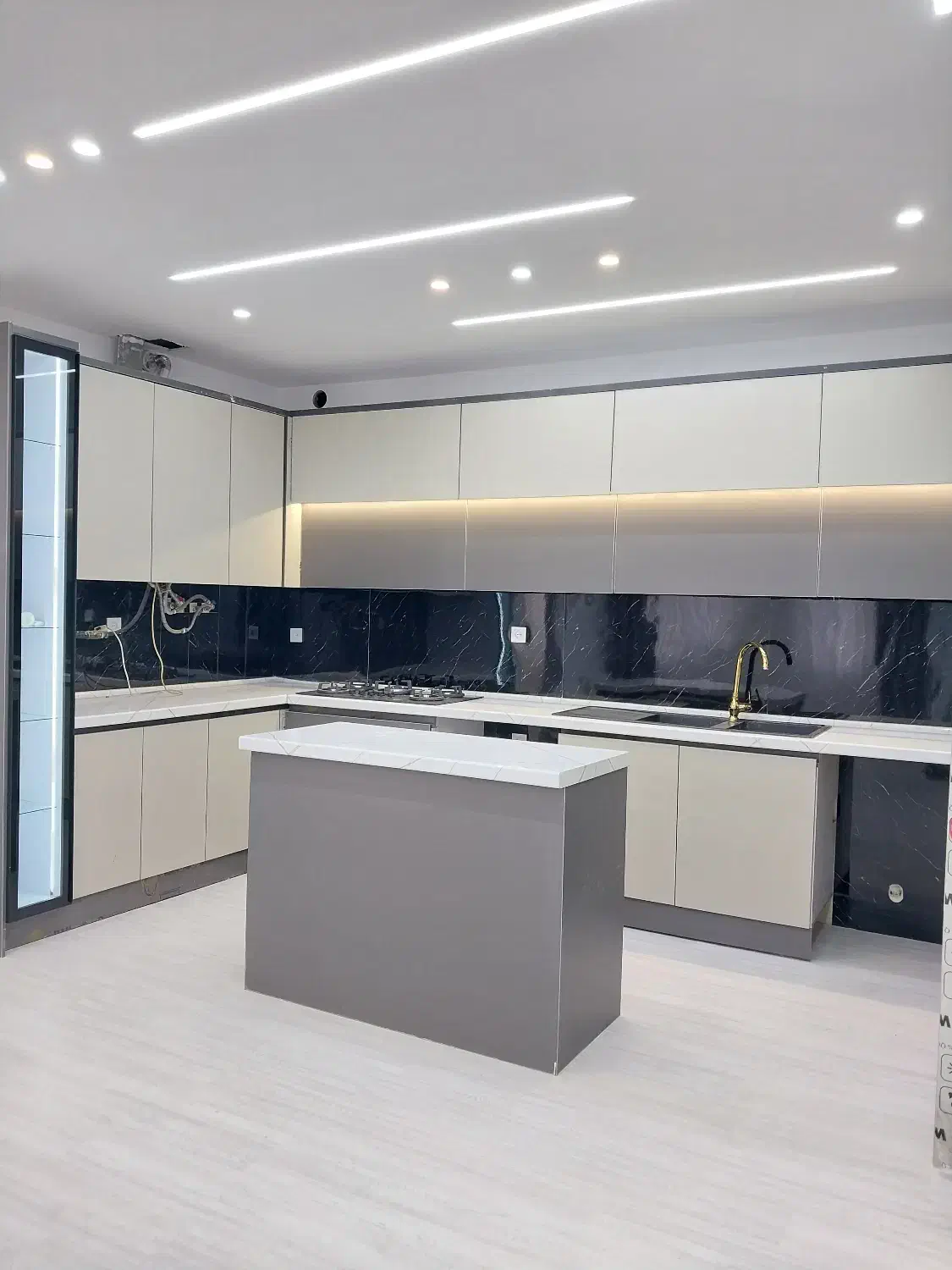 63متری/تراورتن/سندتکبرگ/غرق نور/تاپ لوکیشن|فروش آپارتمان|تهران, تهرانسر مرکزی|دیوار
