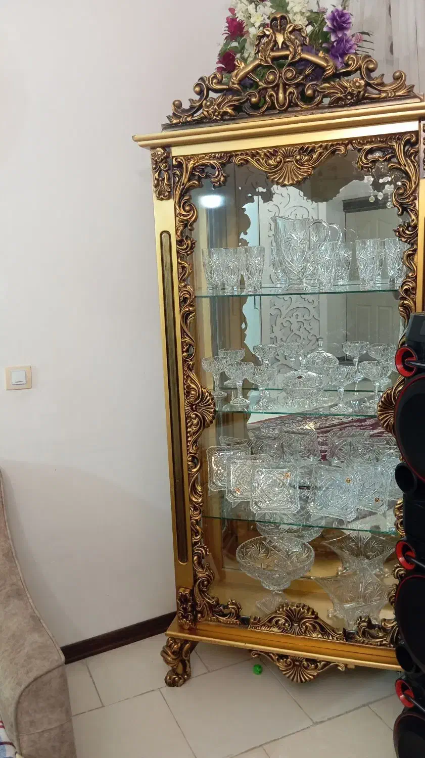 بوفه چوبی طلایی|بوفه، ویترین، کنسول|سهند, |دیوار