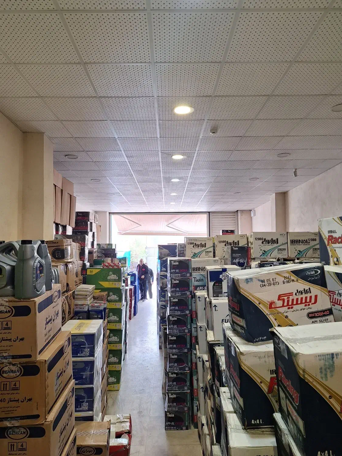 اجاره مغازه انبار 360 متر گلسار پستک|اجارهٔ مغازه و غرفه|رشت, بلوار گیلان|دیوار