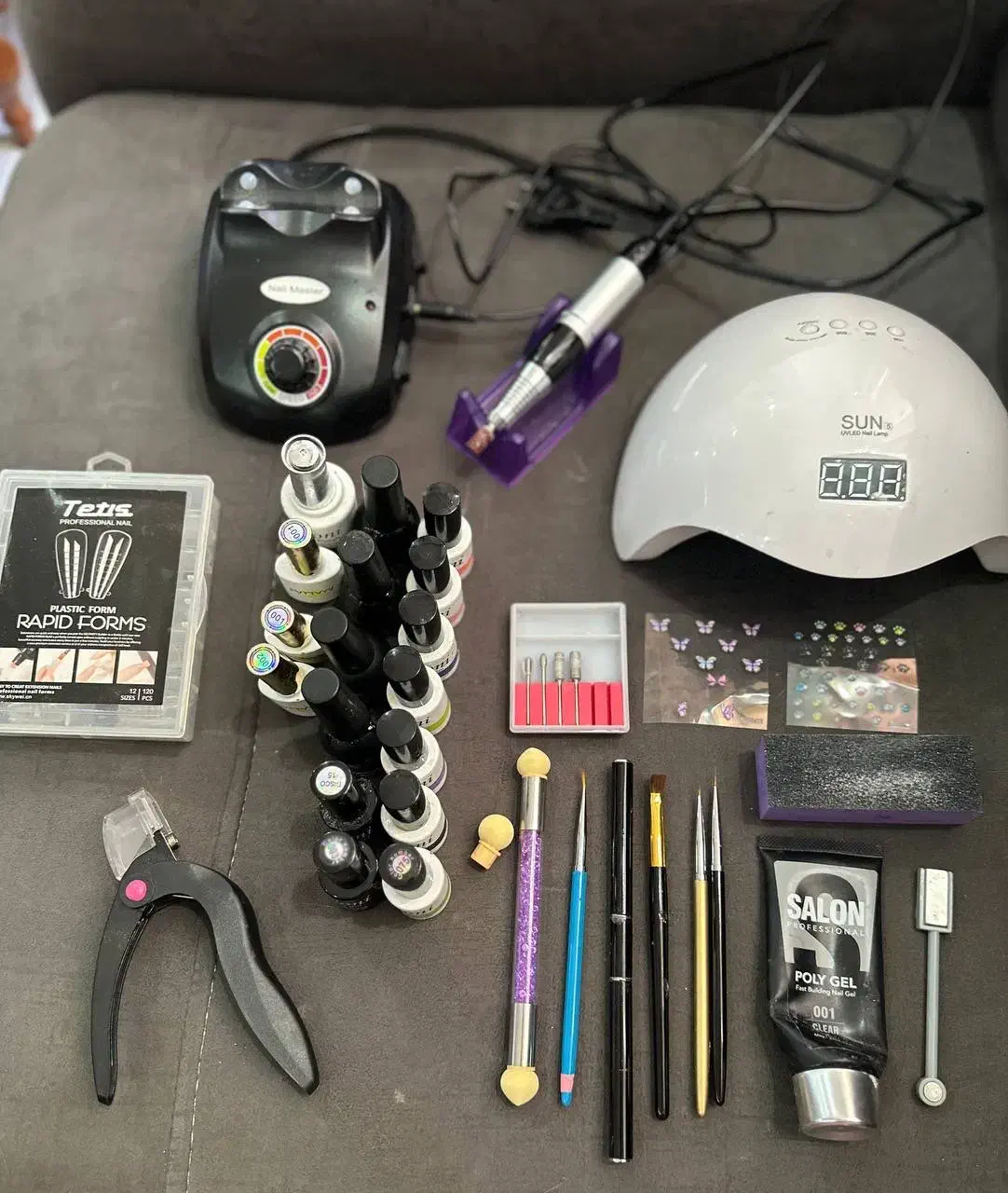 لوازم اولیه کاشت ناخن ( یووی / سوهان برقی )|آرایشی، بهداشتی، درمانی|رشت, دباغیان|دیوار