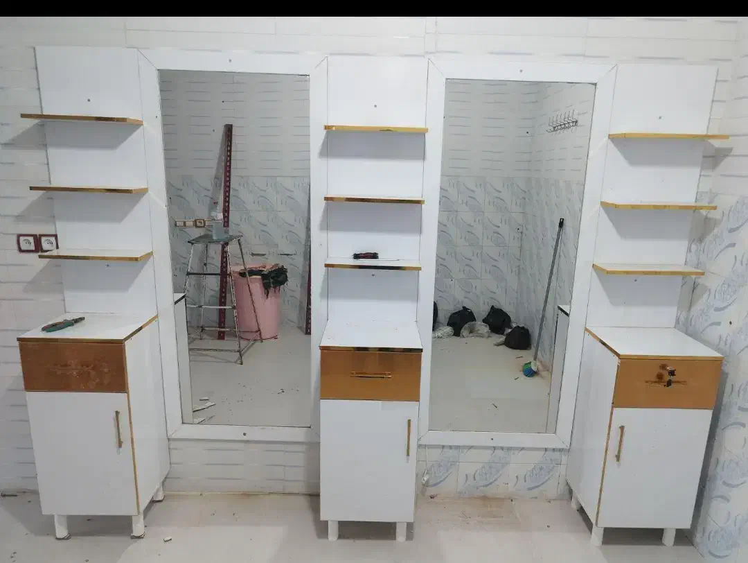 دکور آرایشگاه|آرایشگاه و سالن‌های زیبایی|زاهدان, |دیوار