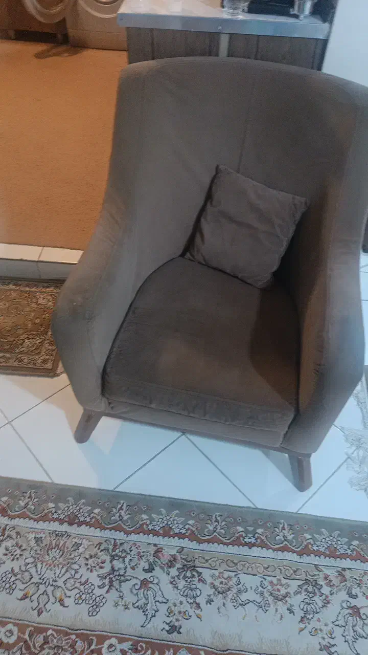 مبل راحتی دسته دوم|مبلمان خانگی و میز عسلی|تهران, کیانشهر|دیوار