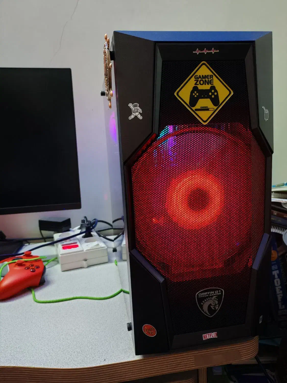 کیس گیمینگ|رایانه رومیزی|بروجرد, |دیوار