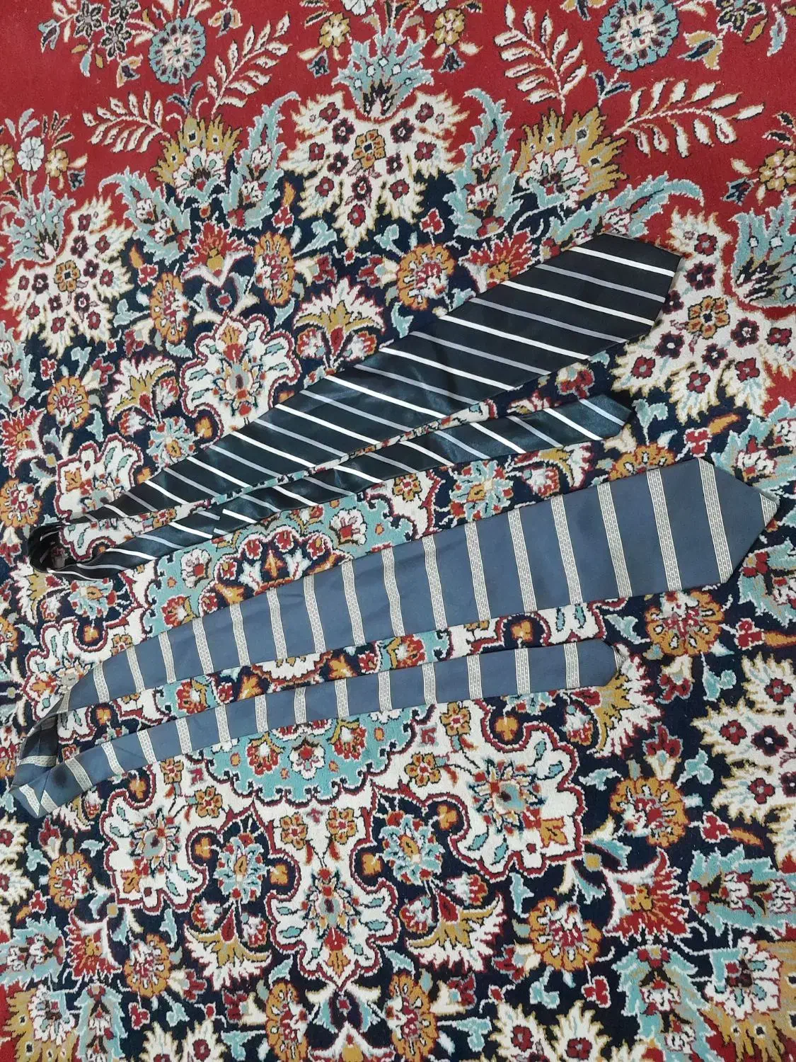 کراوات نو ۲ عدد|لباس|رشت, کوی فکوری|دیوار