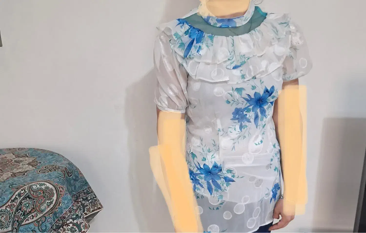 آستین کوتاه|لباس|رشت, جهاد|دیوار