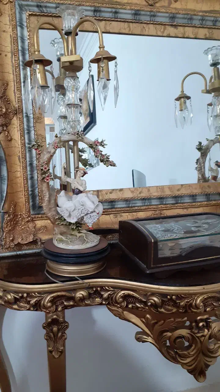 اینه شمعدان|آینه|مشهد, چهارچشمه|دیوار