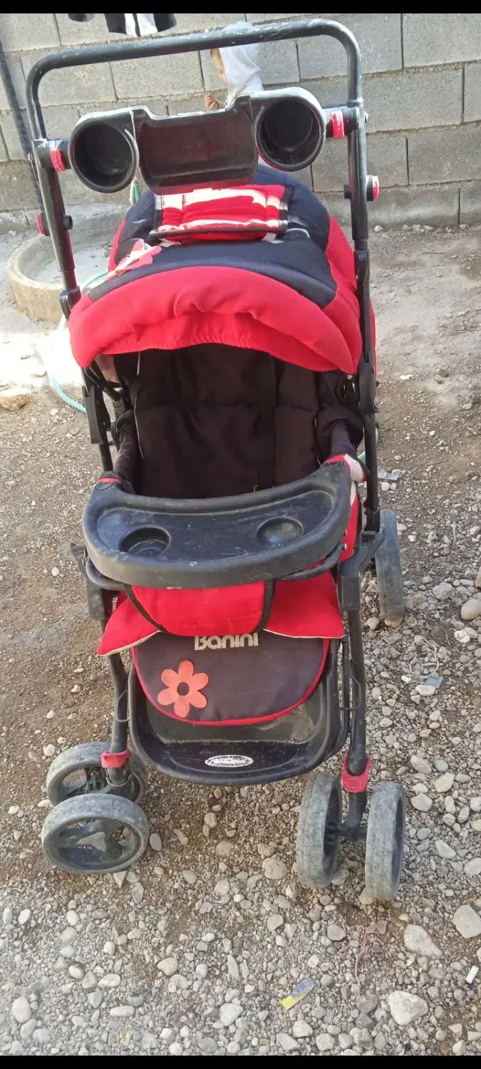 کالسکه قرمز مشکی|کالسکه و لوازم جانبی|شیراز, گویم|دیوار