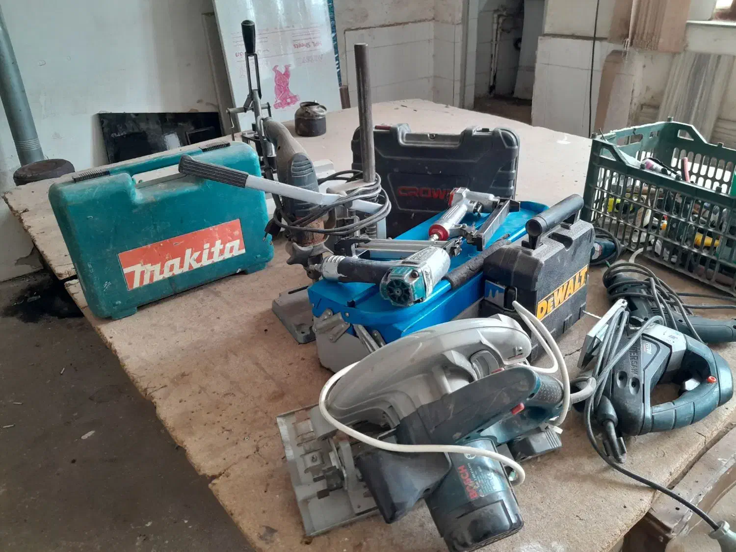 نوارزن اتویی کاغذی.دم چلچله زن|ابزارآلات|اردبیل, |دیوار