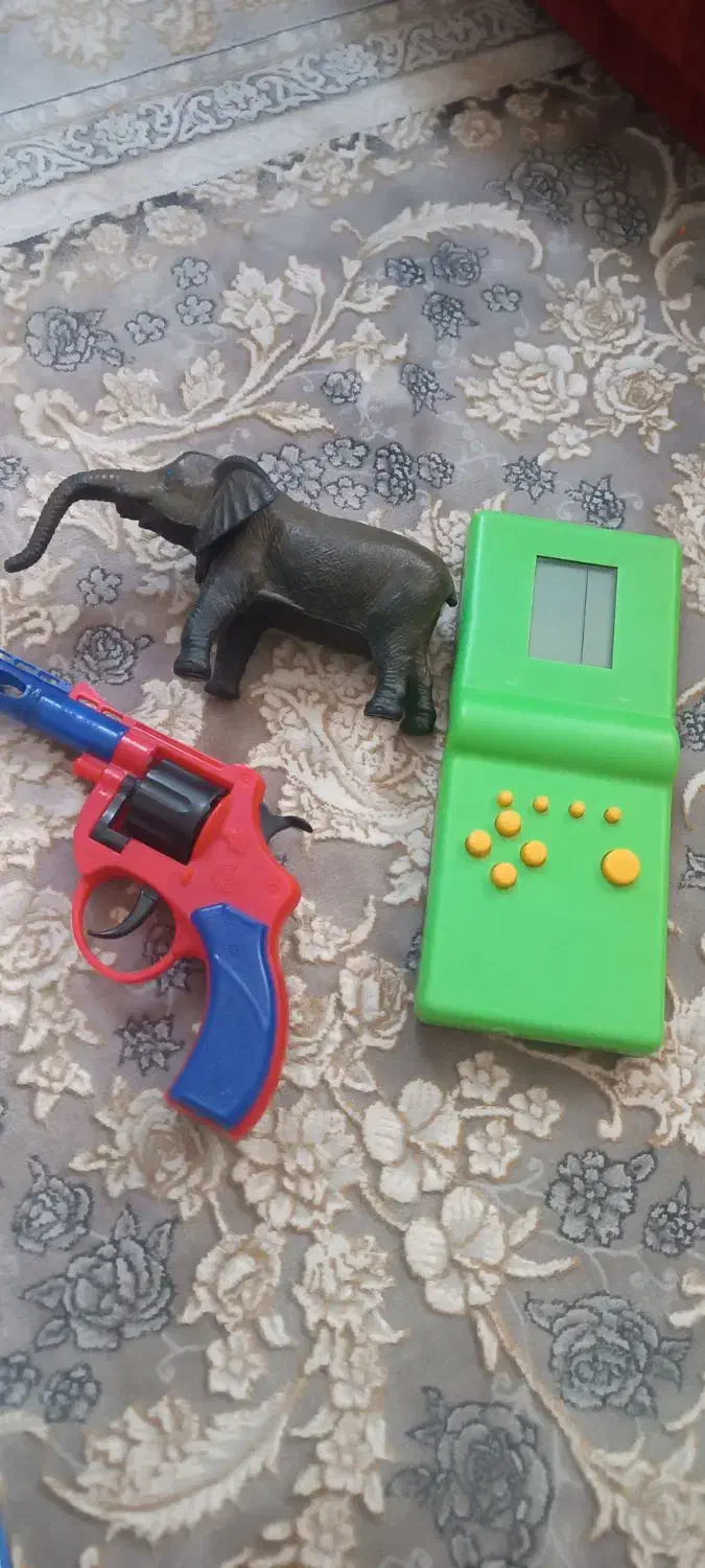 اسباب بازی|اسباب‌‌بازی|قم, بنیاد|دیوار