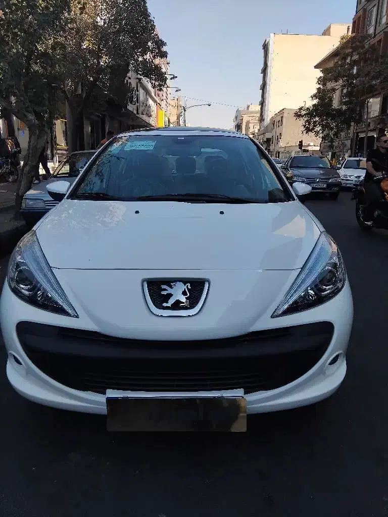 پژو 207 پاناروما / دنده / تحویل فوری|خودرو سواری و وانت|تهران, صادقیه|دیوار