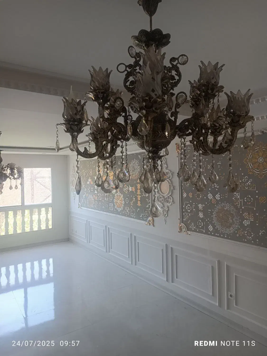 لوستر کلاسیک ۱۲ شعله تمیز و نو|لوستر و چراغ آویز|مشهد, صیاد شیرازی|دیوار