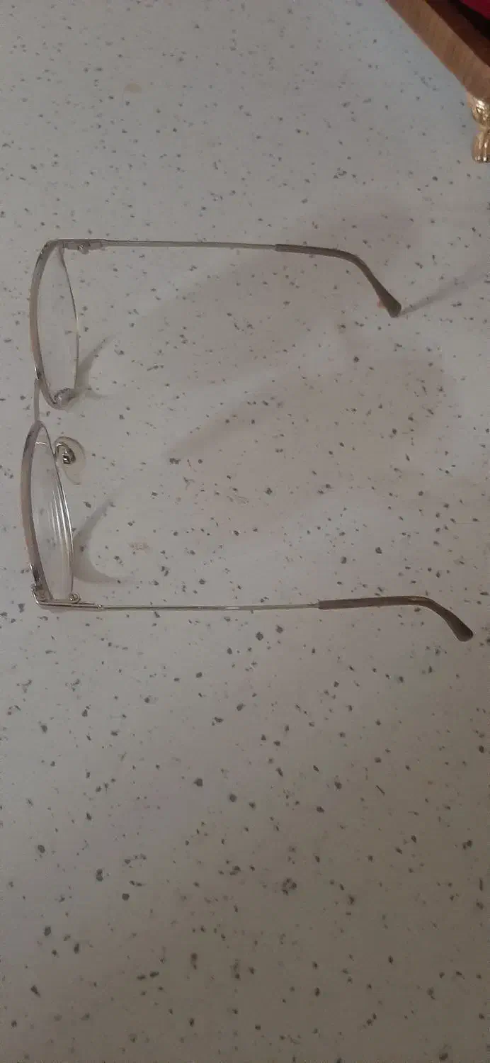 قاب عینک|زیورآلات و اکسسوری|قنوات, |دیوار